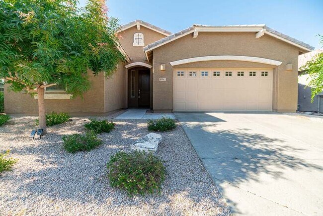 Foto del edificio - 4041 E Roy Rogers Rd