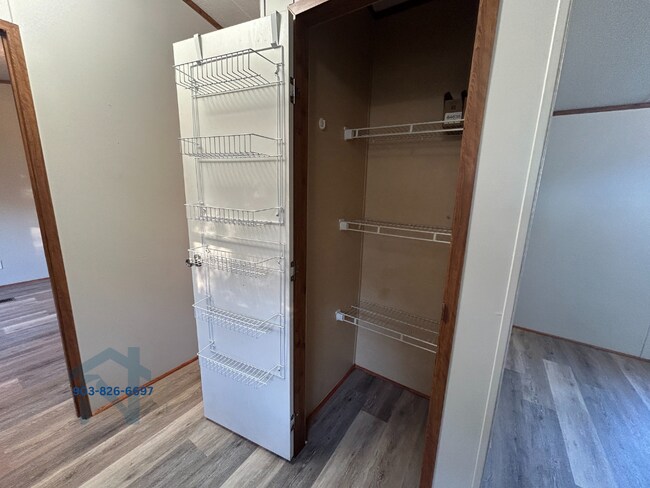 Foto del edificio - 358 County Rd