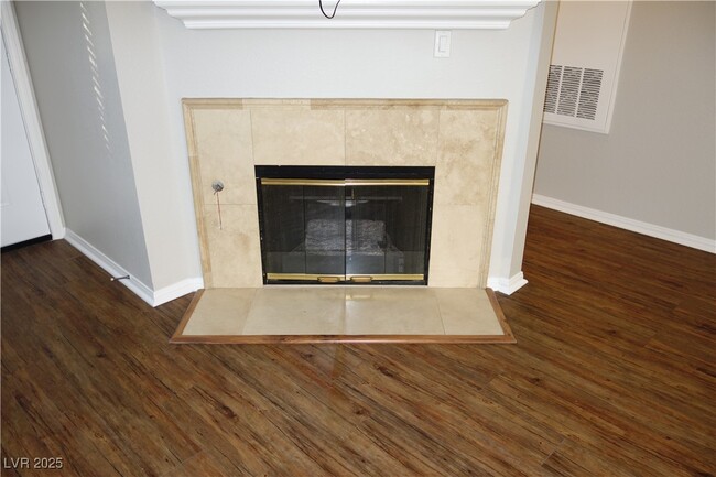 Building Photo - 5250 S Rainbow Blvd