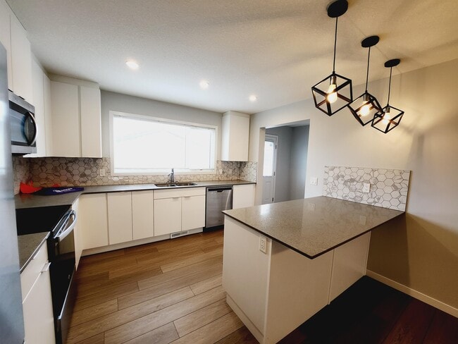 Building Photo - 22330-2292A 92a Ave NW