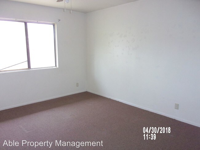 Foto del edificio - 2840 Fulop St