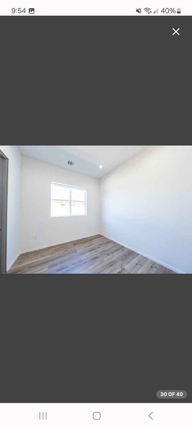 Building Photo - 5241 Huntington Dr N