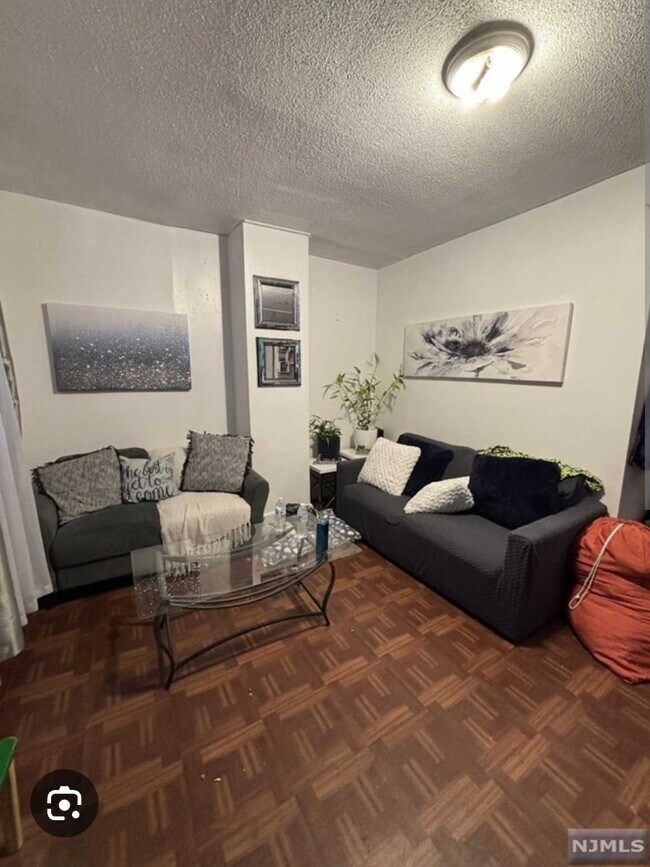 Foto del edificio - 124 Lyon St