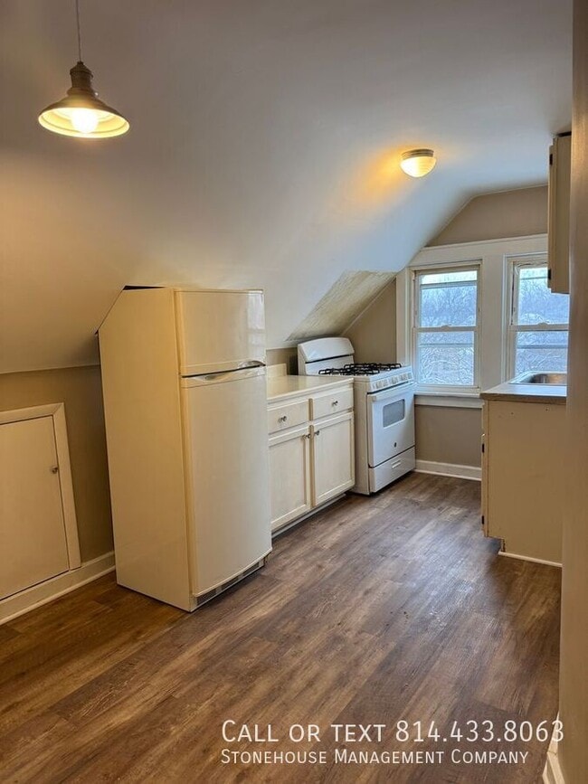 Foto del edificio - 422 West 10-5