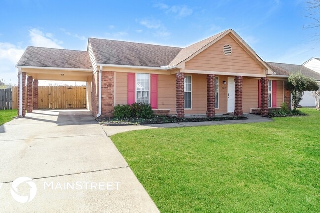 Building Photo - 6213 Magnolia Lakes Dr