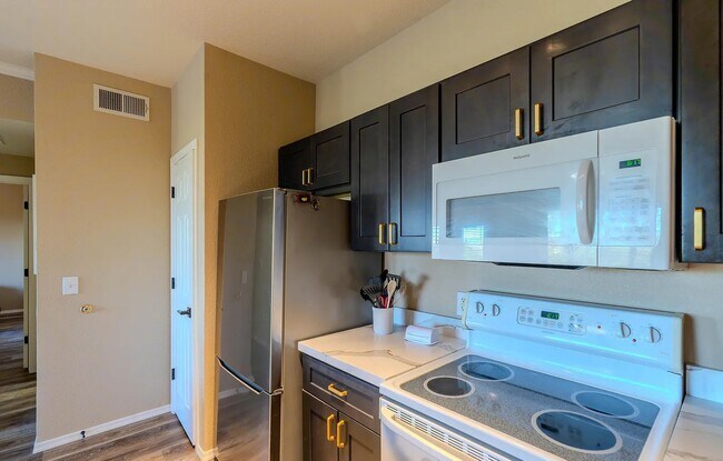 Foto del edificio - Luxury 1-Bedroom with Premium Features