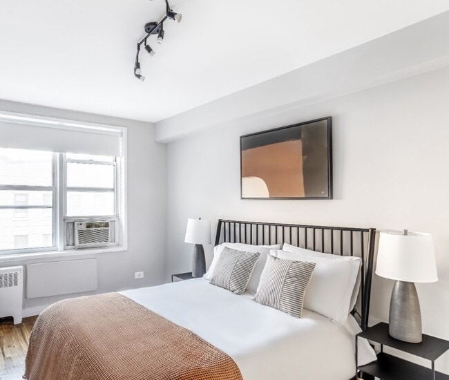 Photo - 340 E 58th St Apartment