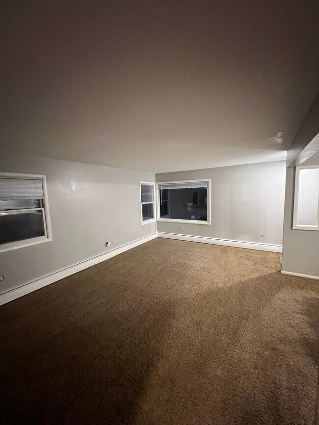 Foto del edificio - 1007 W Kaye Ave