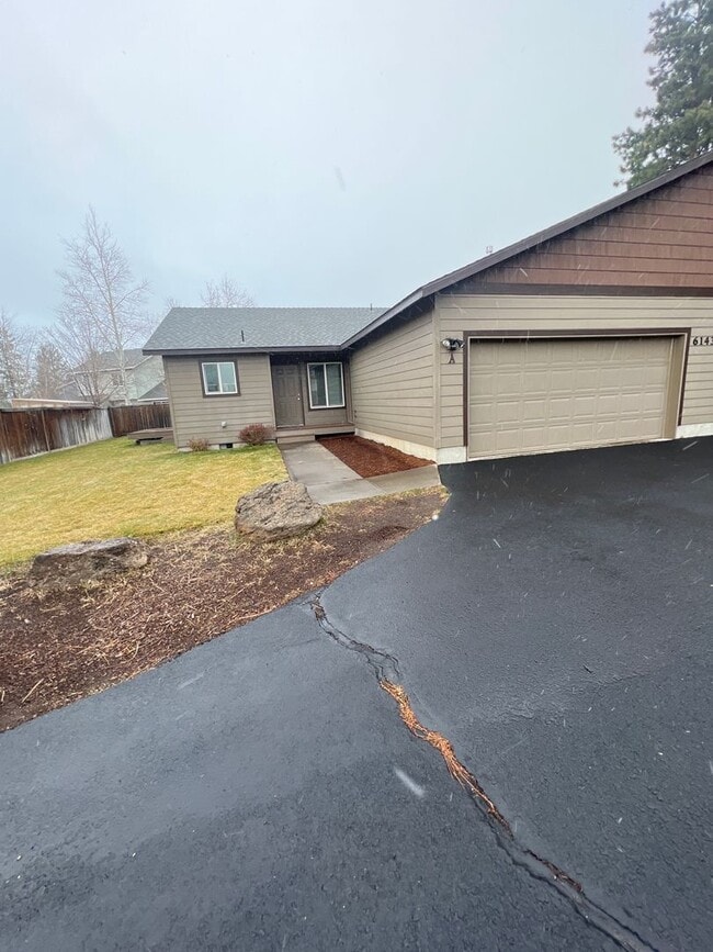 Building Photo - 61438 Brookswood Blvd