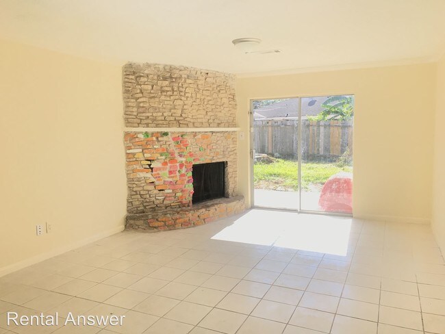 Building Photo - 11711 Sandstone St