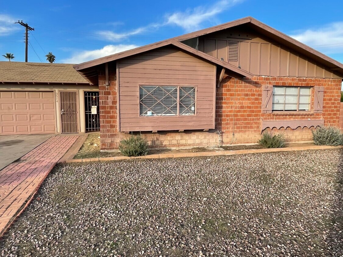 Foto principal - 3514 W Maryland Ave