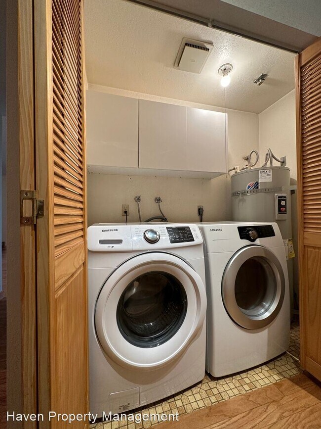 Building Photo - 2 br, 1 bath House - 14408 NE 30th Pl Unit...