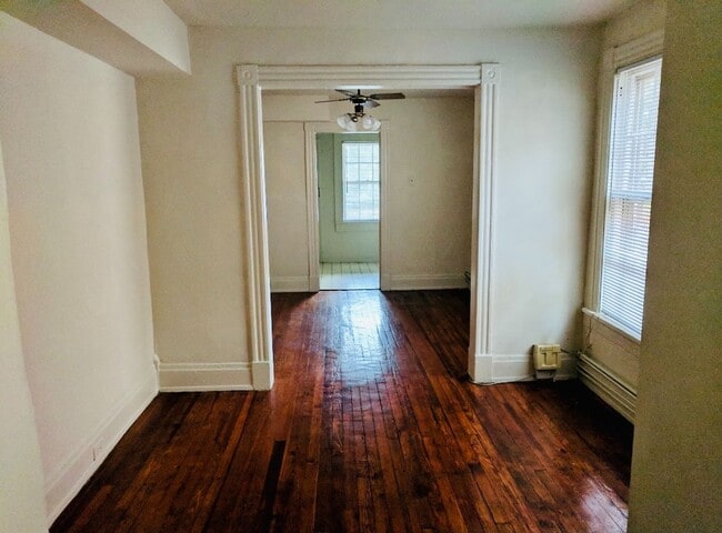 Building Photo - 3314 Ellwood Ave