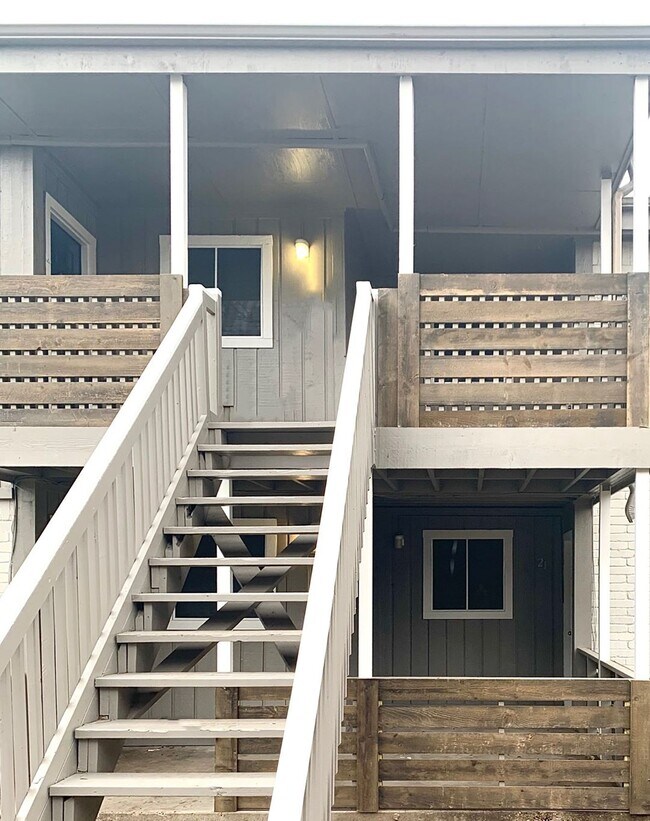 Pearl at Oyster Creek Apartments Apartments Lake Jackson, TX