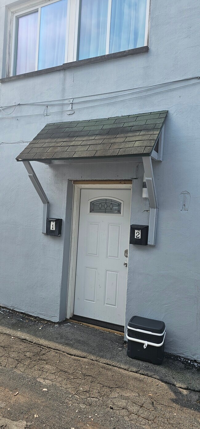 Building Photo - 312 S Main St