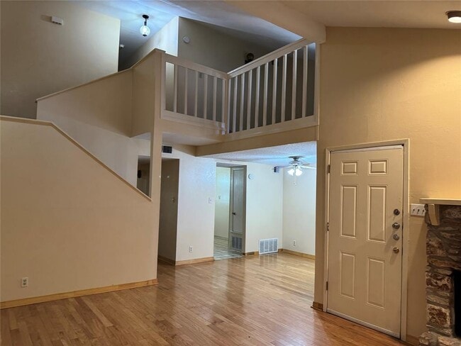 Building Photo - 1748 Timberwood Dr