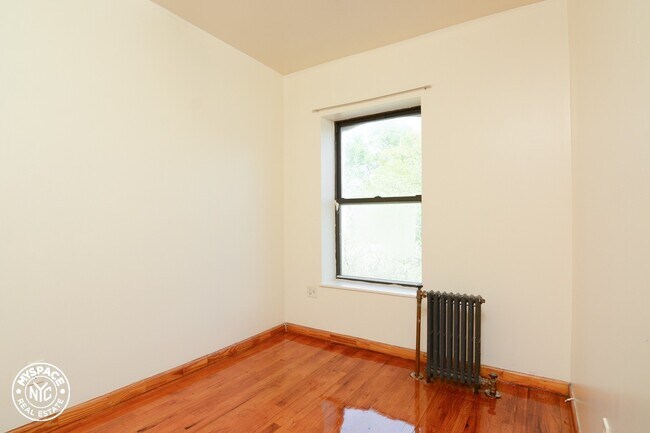 Foto del edificio - 466 Franklin Ave