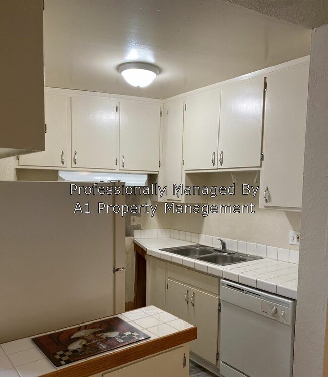 Building Photo - 4624 Ashdale Ct
