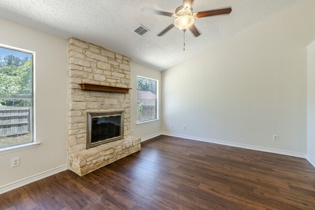 Building Photo - 1802 Verbena Way