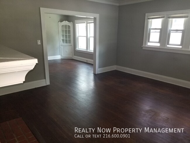 Foto del edificio - 3149 E Derbyshire Rd