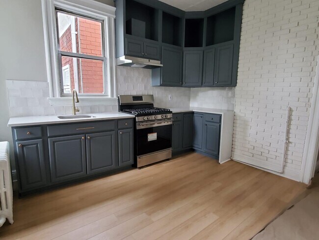 Building Photo - 189 Boyd Ave