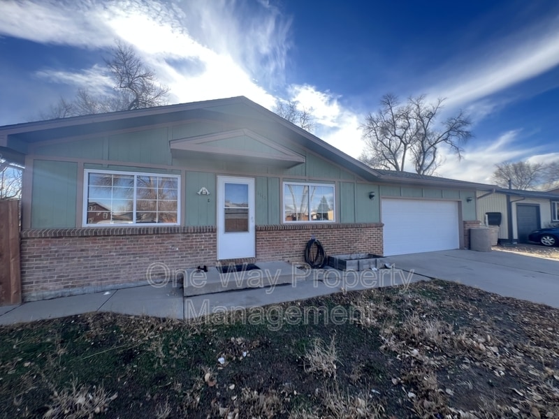 Photo - 1114 Longview Drive