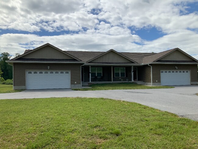 Foto del edificio - 505 Clear Creek Rd