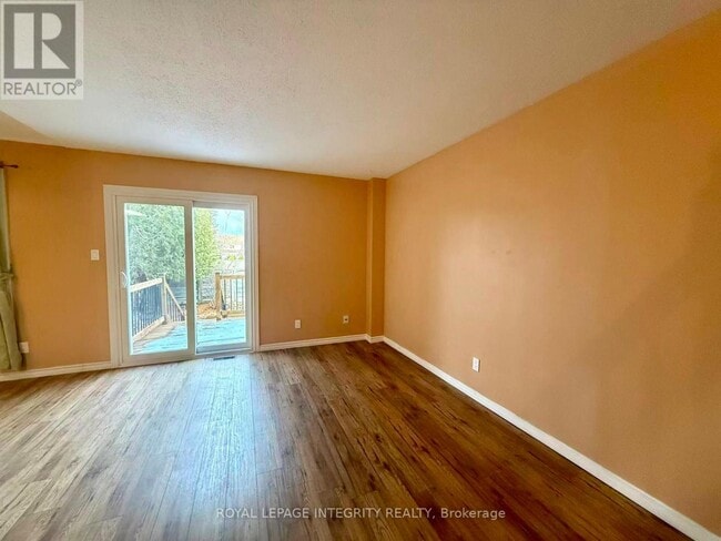 Building Photo - 3 Baton Ct