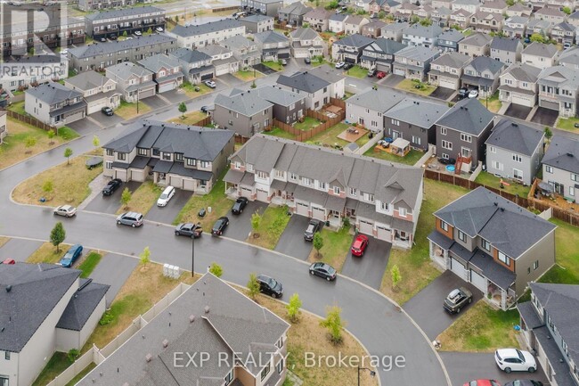 Photo du bâtiment - 92 Natare Pl