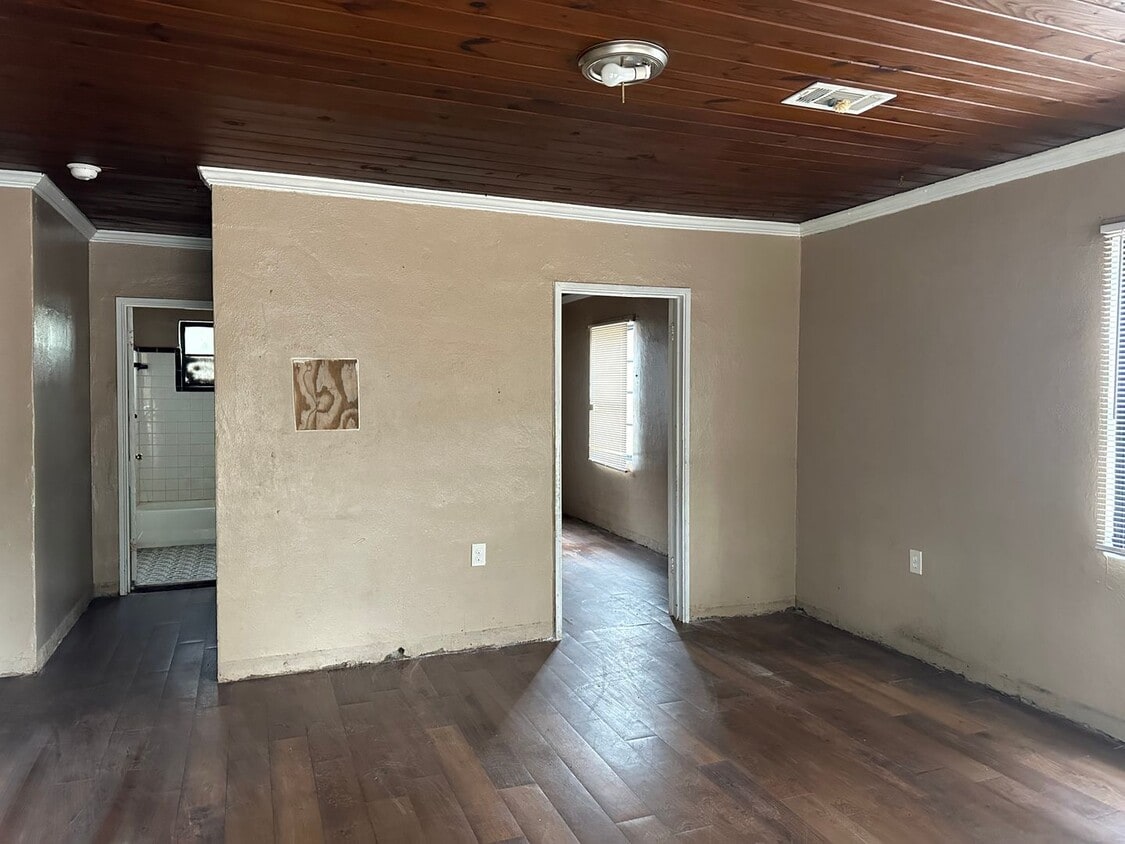 Foto del edificio - 311 S Cleveland St