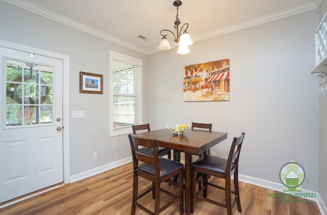 Building Photo - 101 Lincoln St