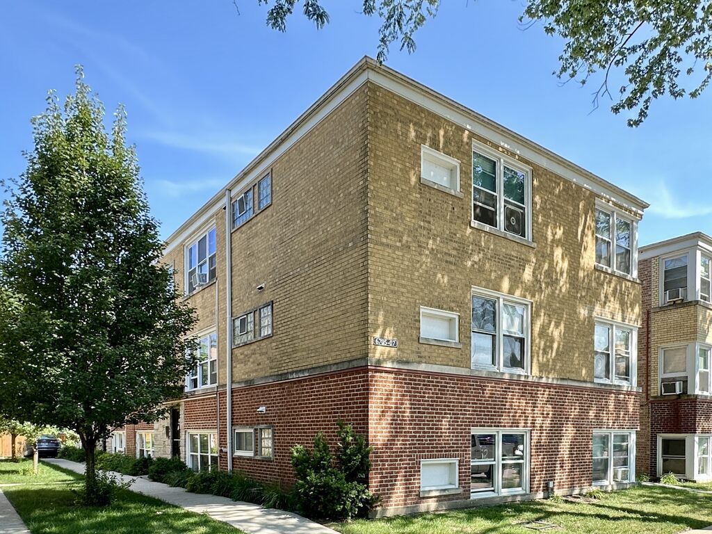 Foto principal - 6705 N California Ave