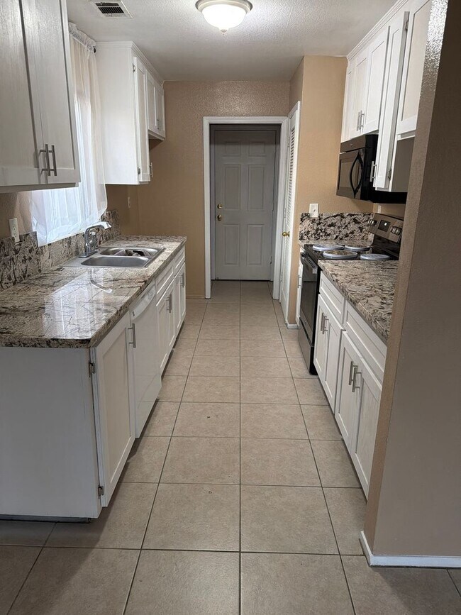 Foto del edificio - 2127 Park View Dr