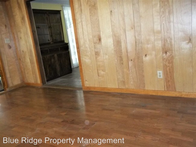 Building Photo - 3 br, 1 bath House - 1201 Marbleton Road