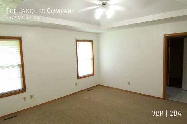 Foto del edificio - Very Nice 3 Bedroom 2 Bath on North Side