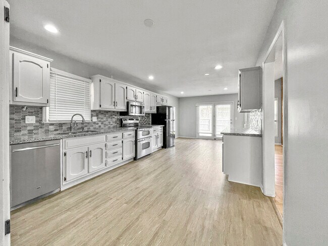 Foto del edificio - 12945 Beacon Ave