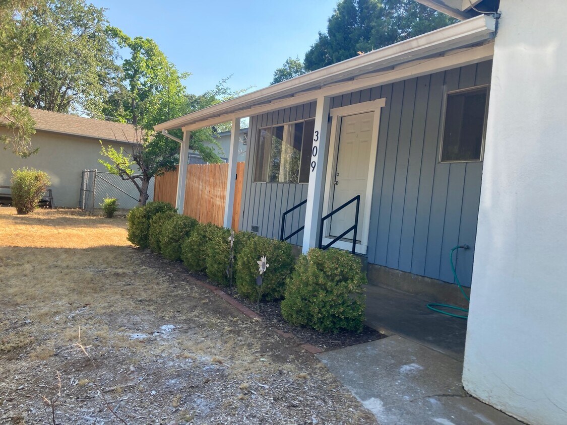 Foto principal - 309 Glen Rd