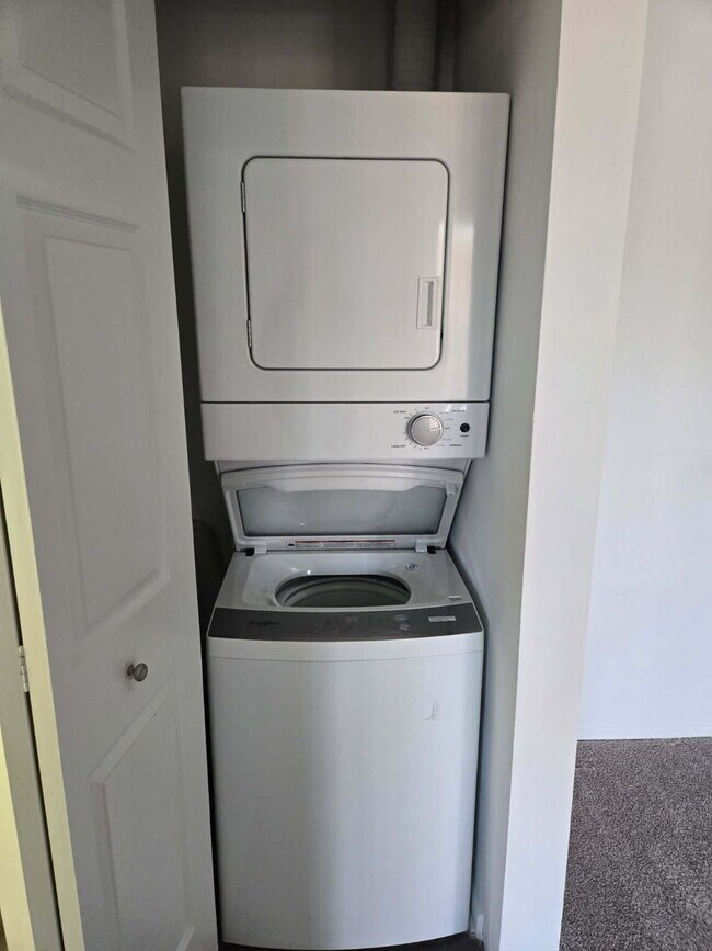 CA1-I Laundry - Heritage Woods