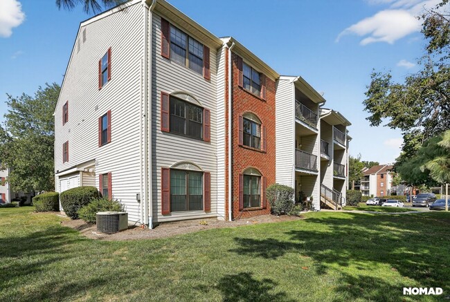 Building Photo - 30 Scherer Ct