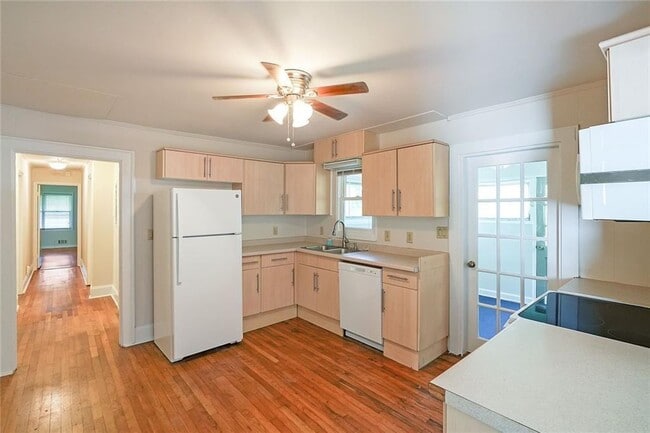 Foto del edificio - 2055 Anderson Dr SE