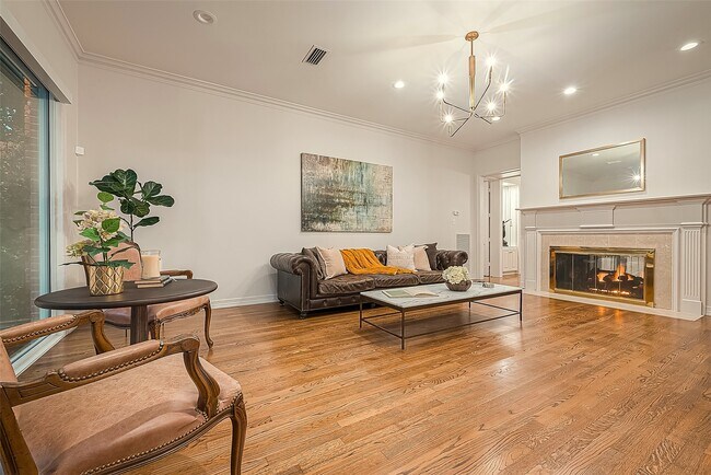 Foto del edificio - 983 S Post Oak Ln