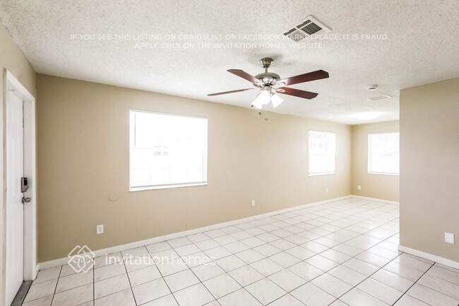 Foto del edificio - 11520 SW 193rd St