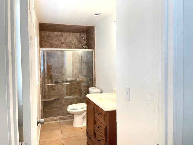 Building Photo - Spacious Four Bedroom Two Bathroom home for lease in San Bernardino, CA $3,175