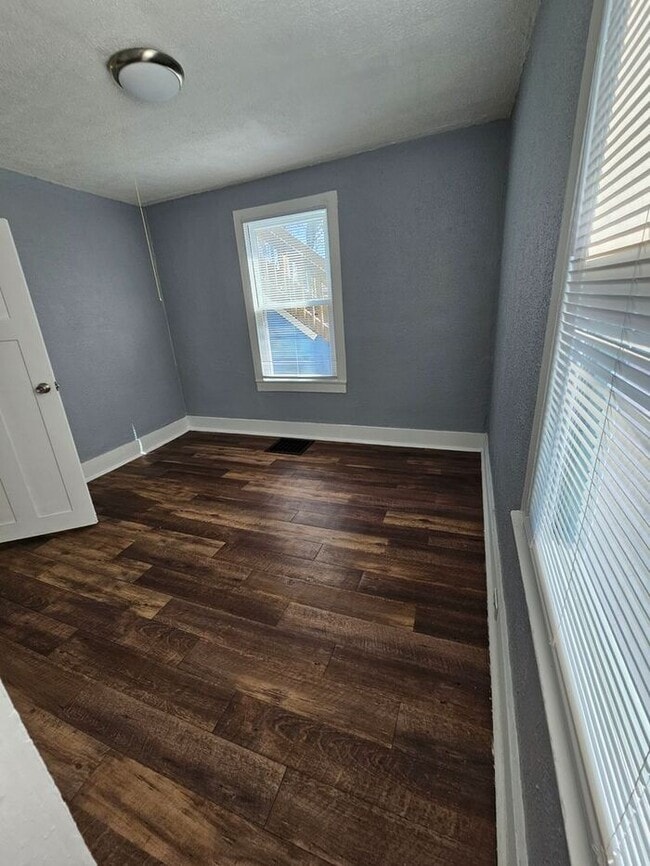 Foto del edificio - 1 bedroom apartment in Niles