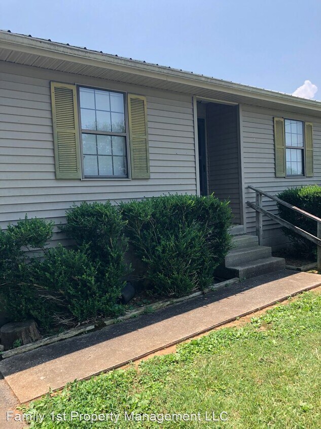 Foto principal - 2 br, 1 bath House - 165 Sunshine Circle