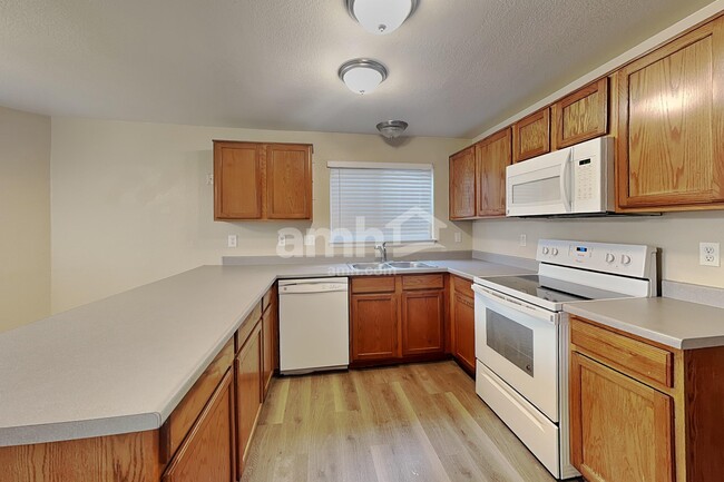 Building Photo - 11468 River Run Pky