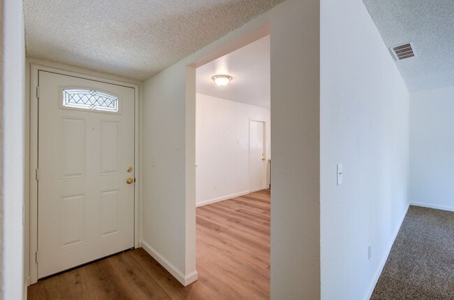 Building Photo - 1456 Browning Ave