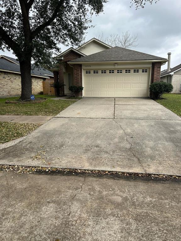 Foto principal - 10326 Bushy Creek Dr