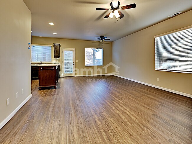 Foto del edificio - 2131 Laura Vista Drive NW