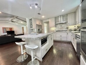 Building Photo - 5638 Grape St